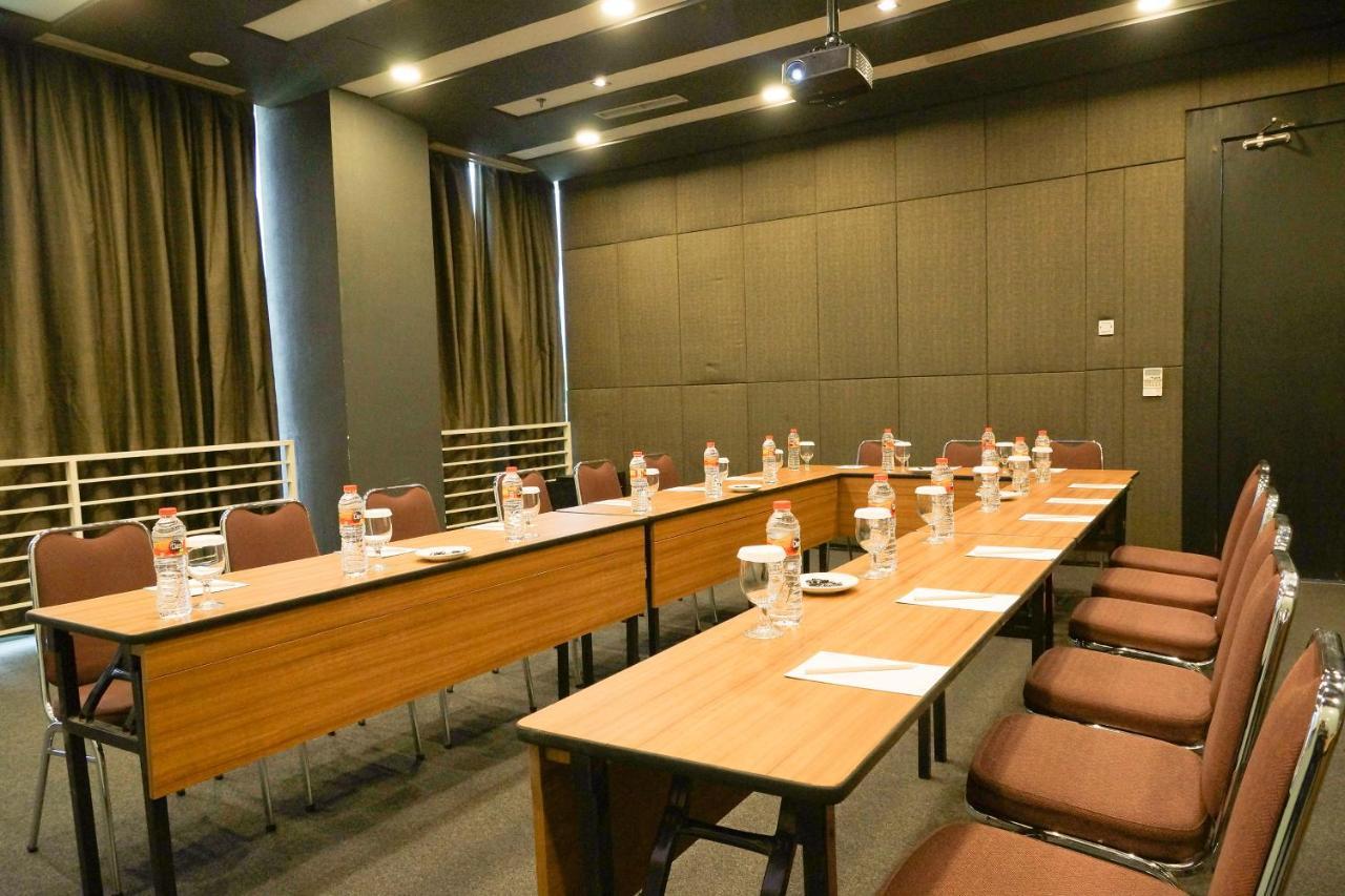 Akmani Hotel Jakarta Kültér fotó